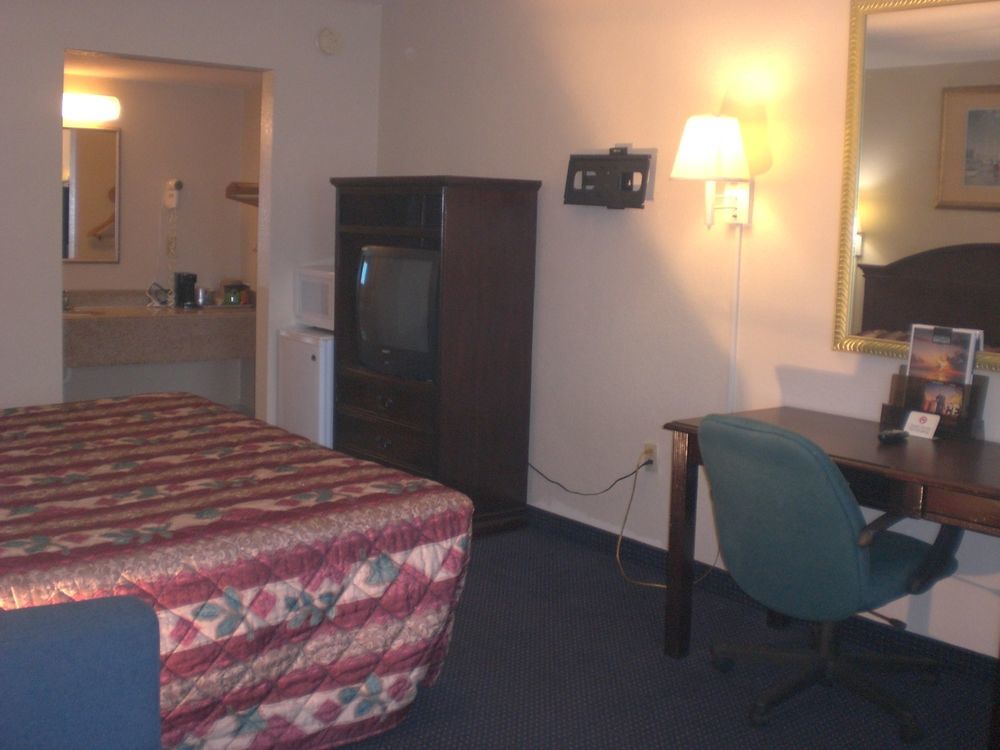 Executive Garden Titusville Hotel エクステリア 写真
